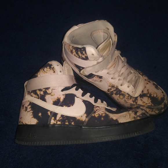 Nike Airs - Picture 8 of 9